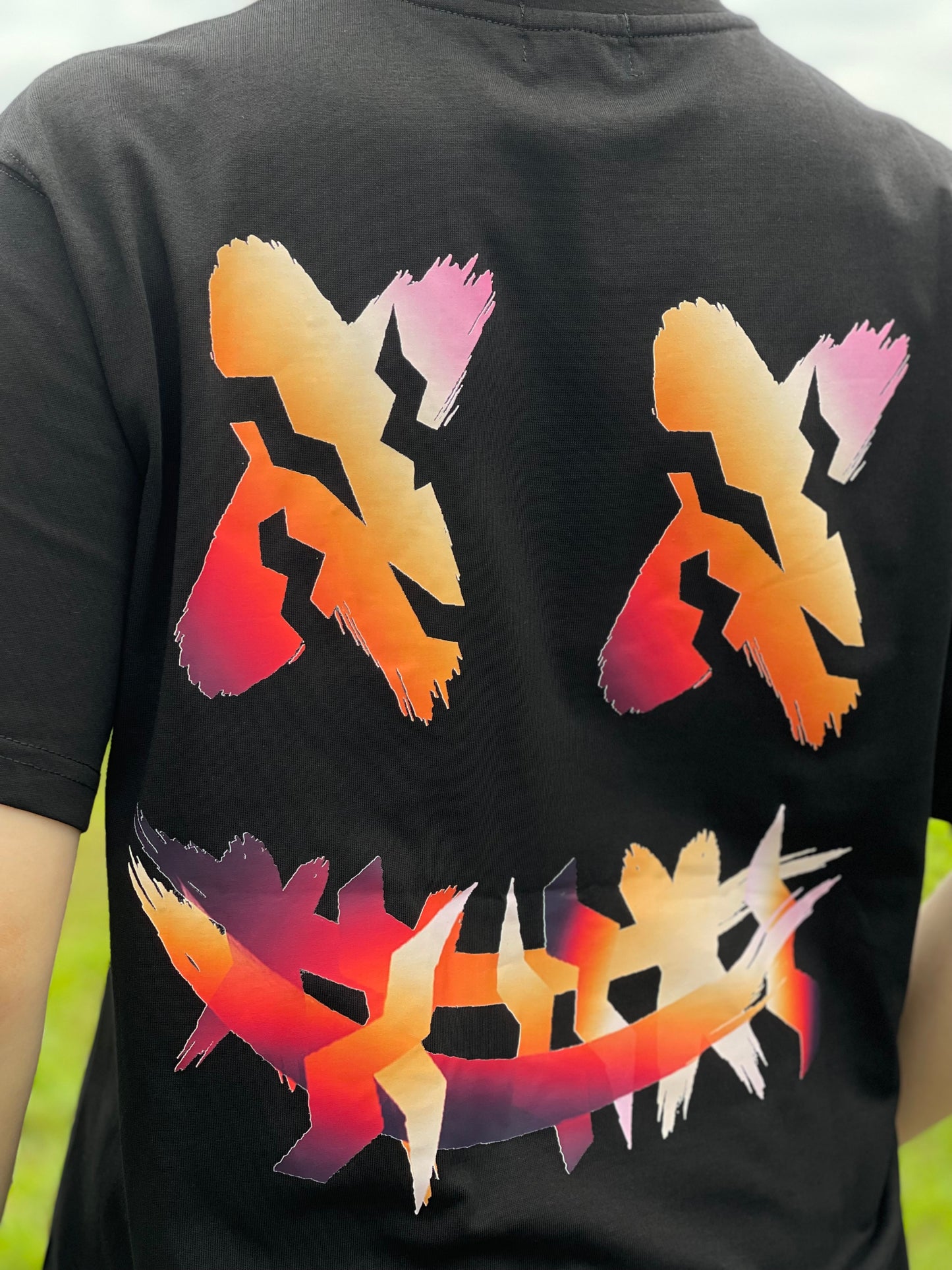 FRAGILE CRACK RED ORANGE CLOWN