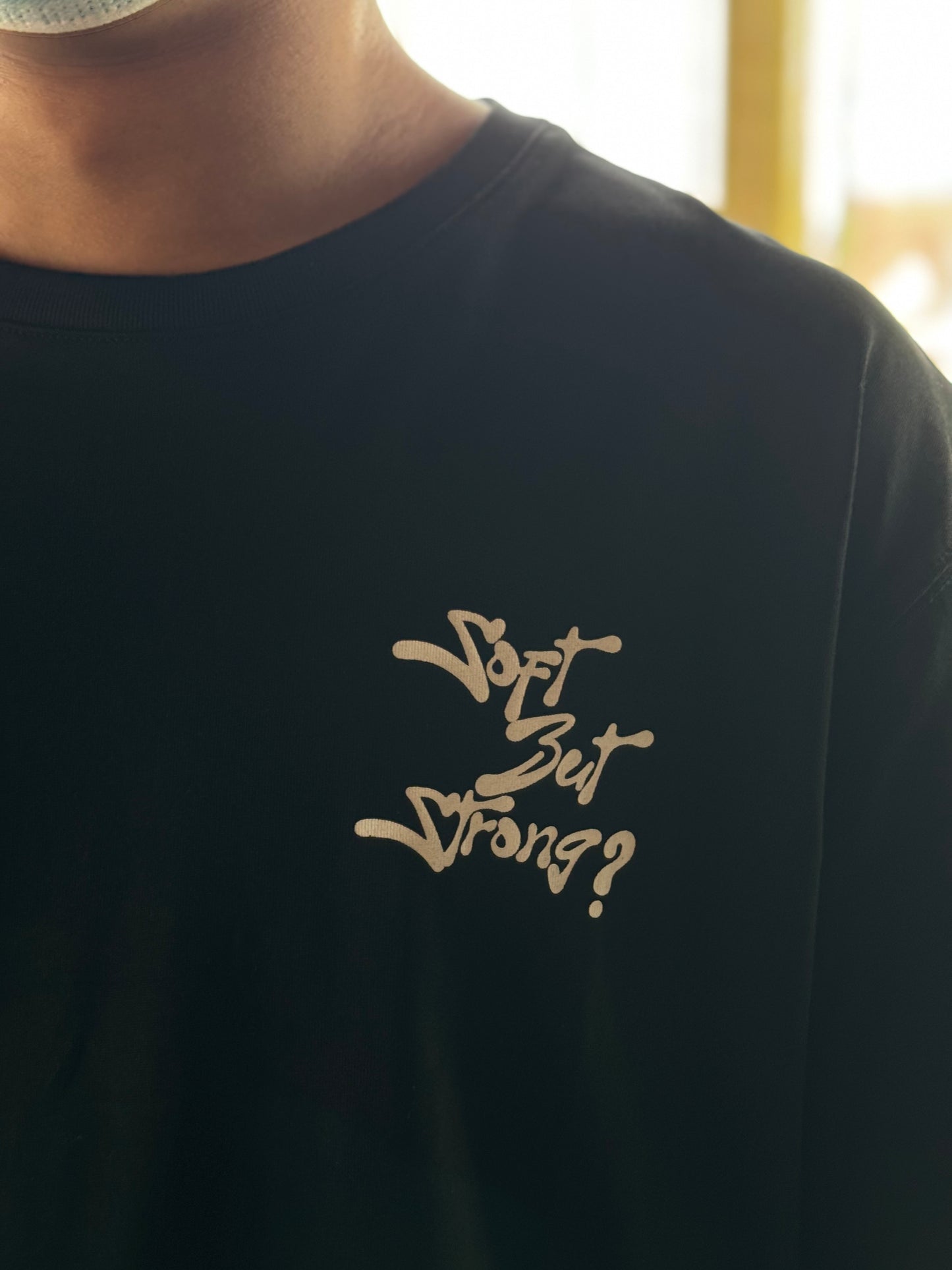 FRAGILE CRACKED STATUE TEE