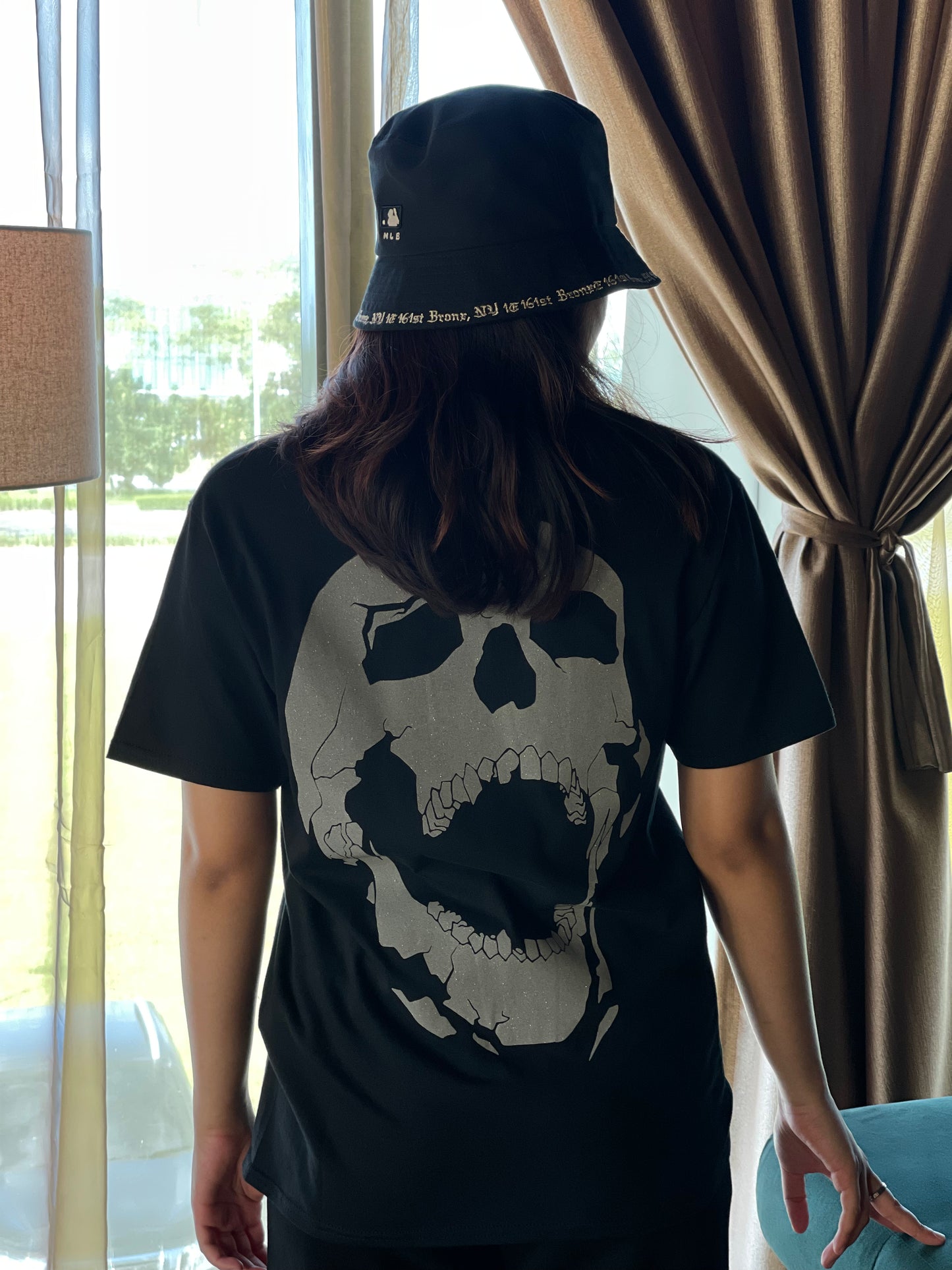 REVENGE SILVER REFLECTIVE SKULL TEE