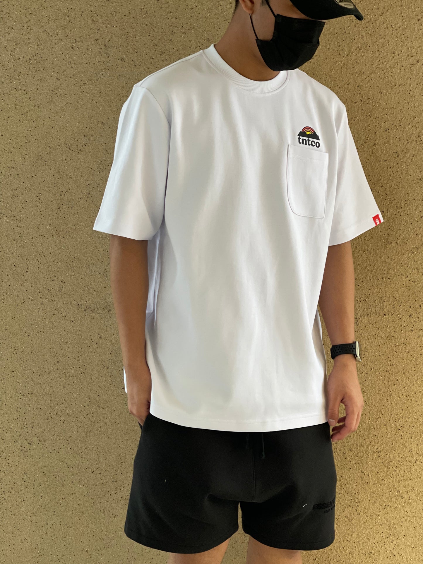 TNTCO MOUNTAIN LOGO POCKET