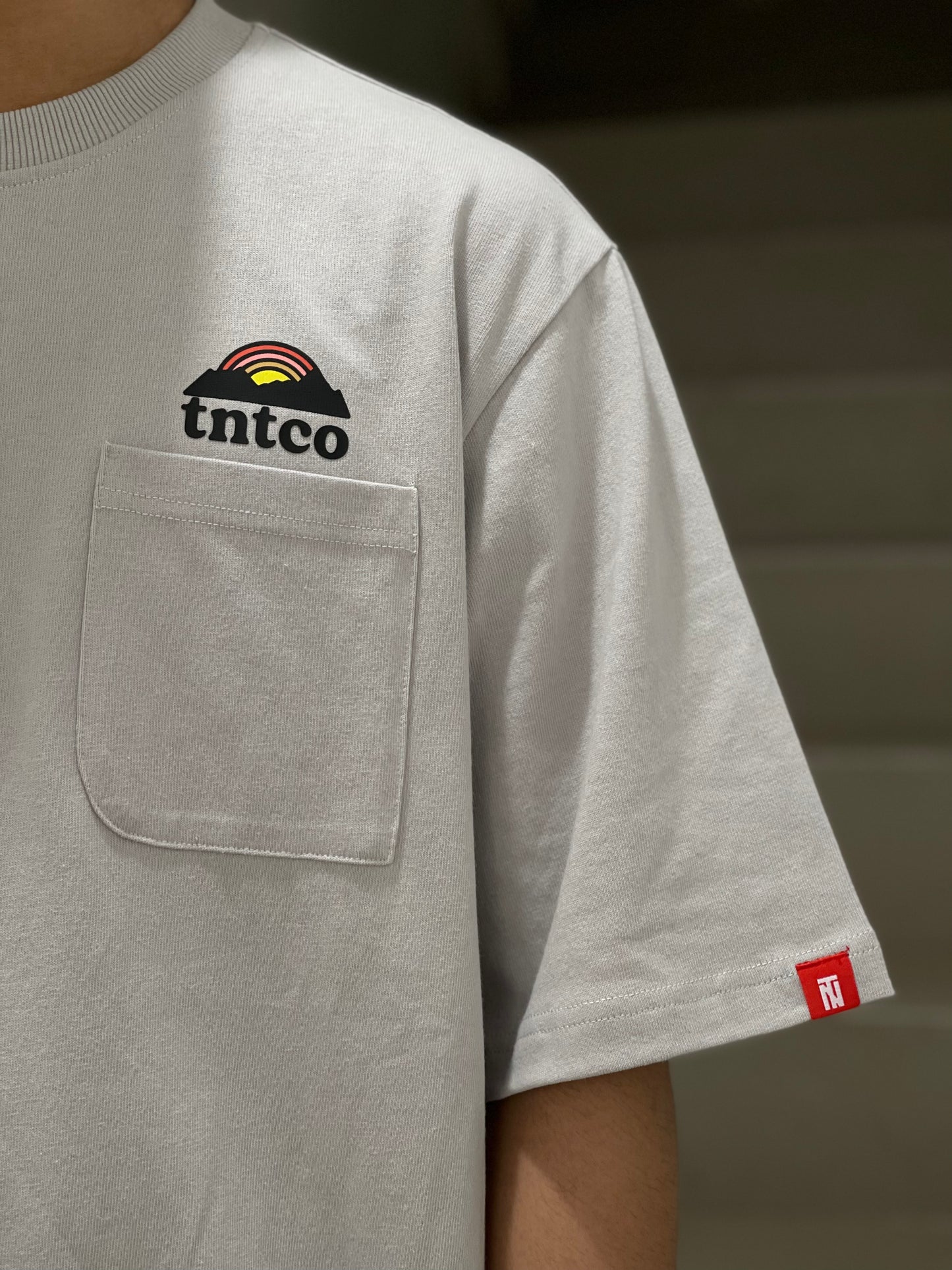 TNTCO MOUNTAIN LOGO POCKET
