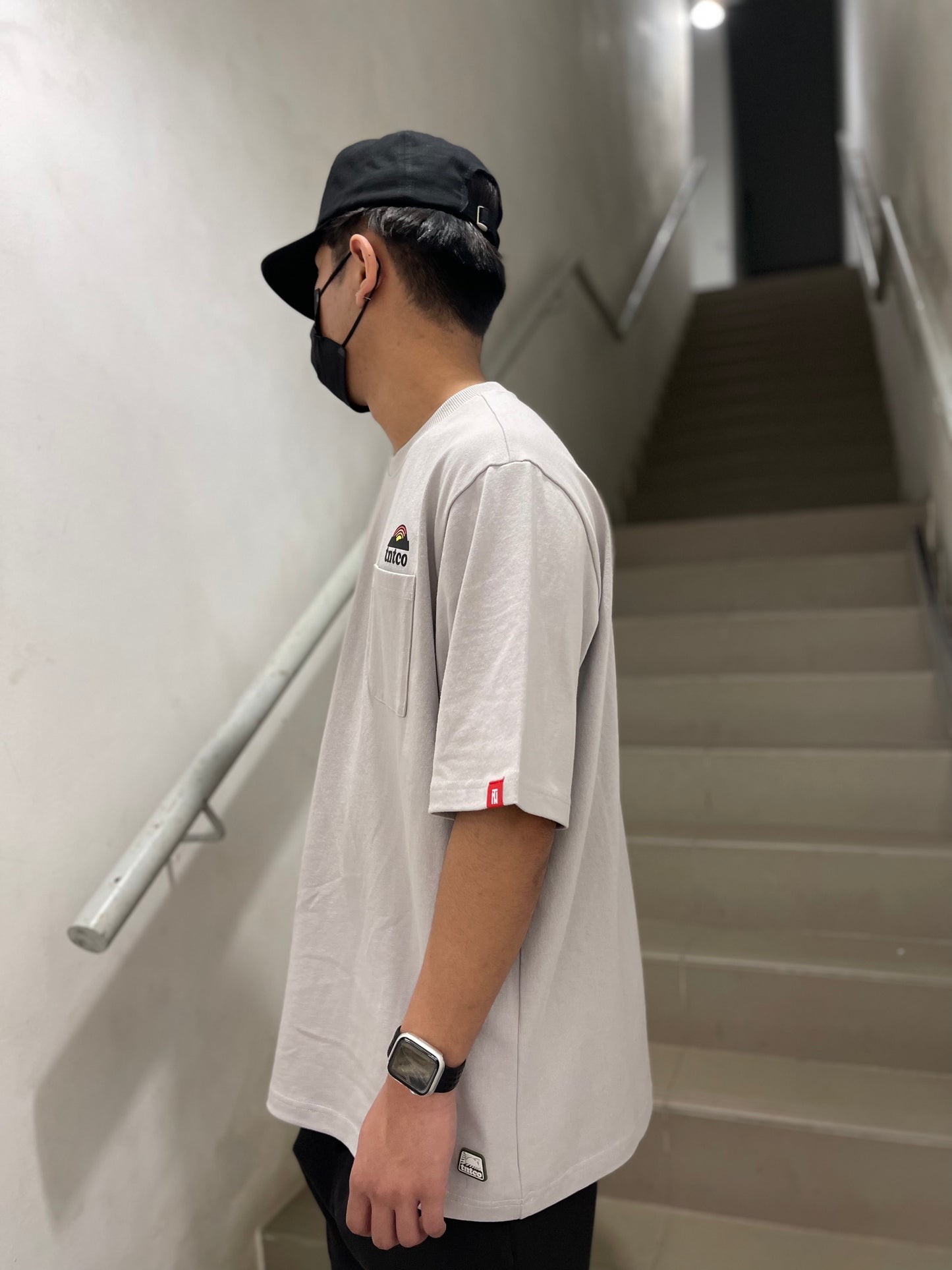TNTCO MOUNTAIN LOGO POCKET