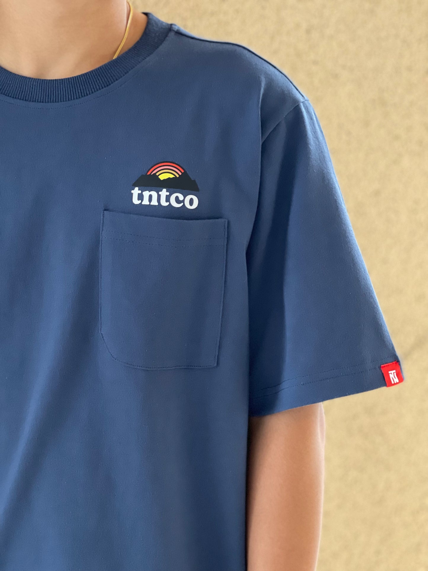 TNTCO MOUNTAIN LOGO POCKET
