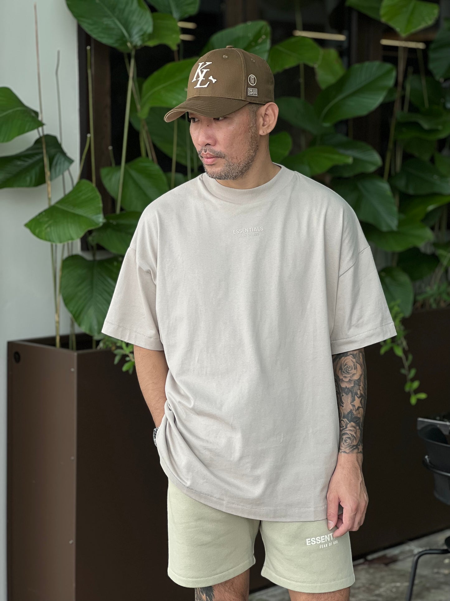 ESSENTIALS SS24 TEE