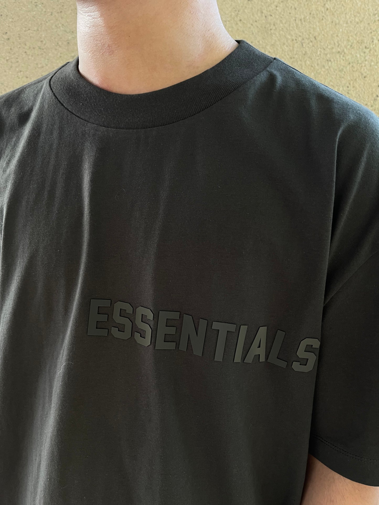 ESSENTIALS 3D LOGO SS23