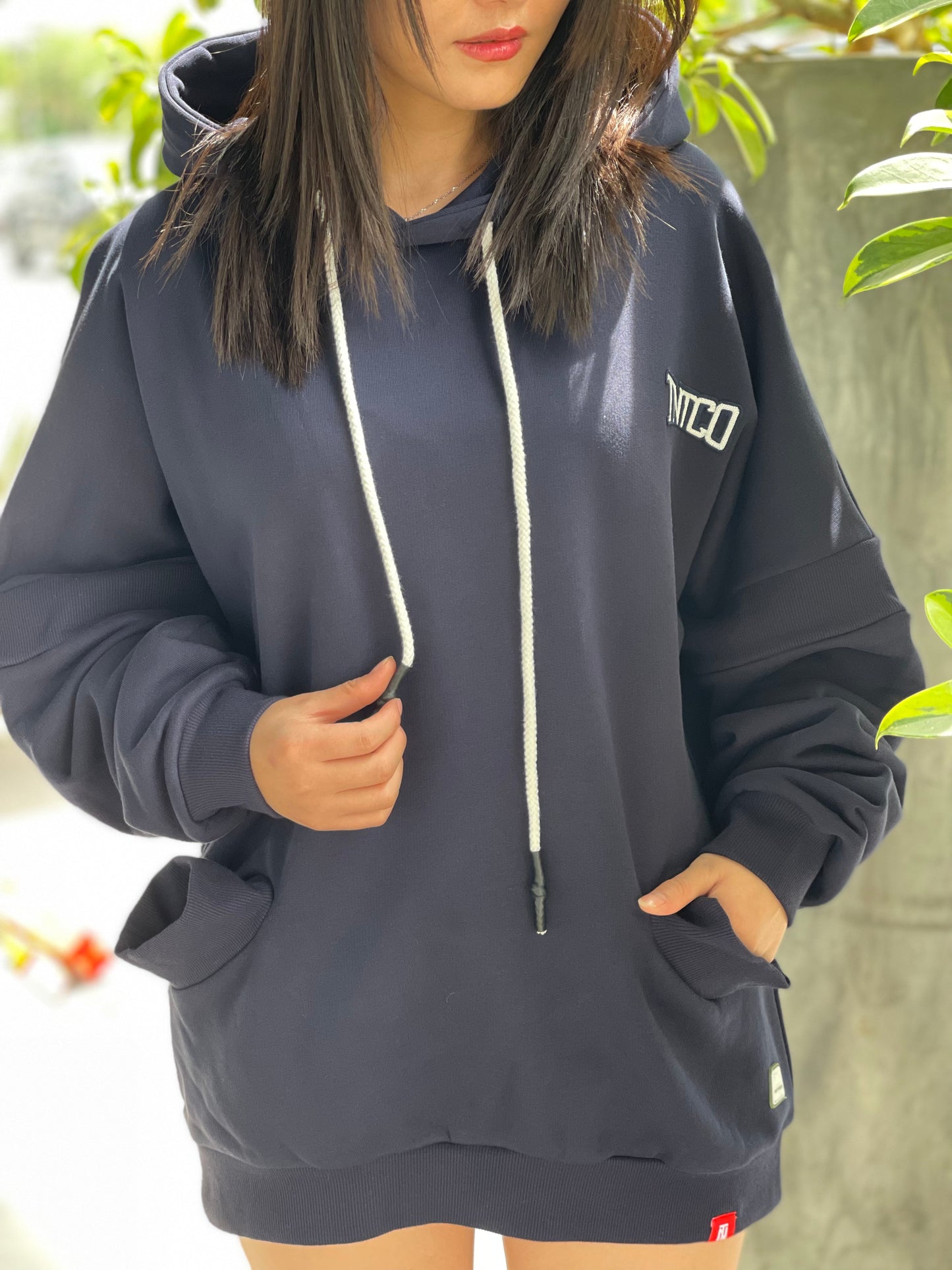 TNTCO WORLD HOODED SWEATSHIRT