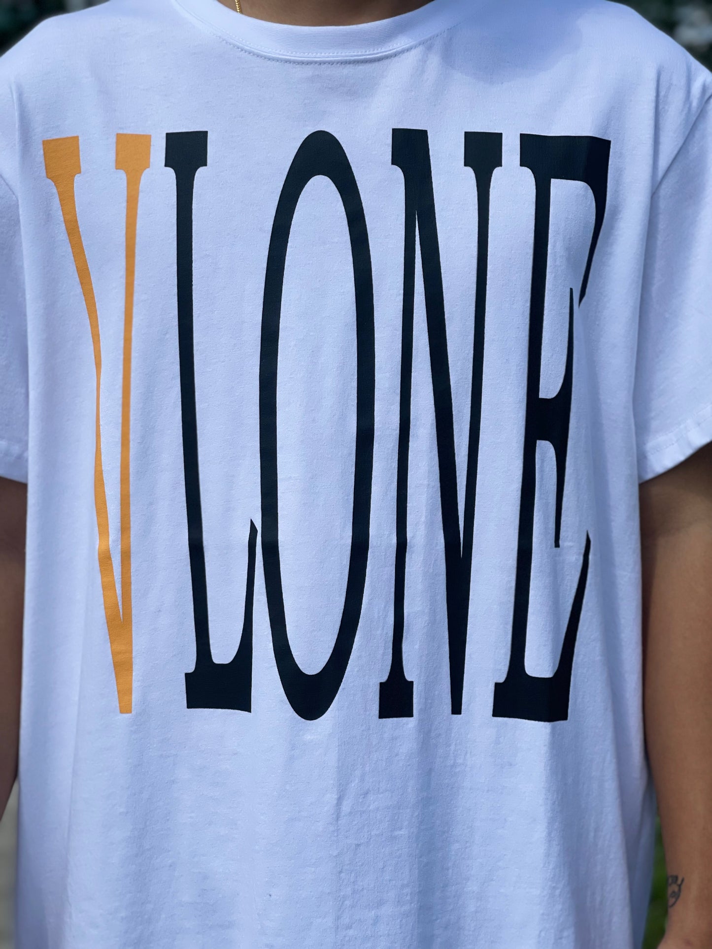 VLONE ORANGE LOGO TEE