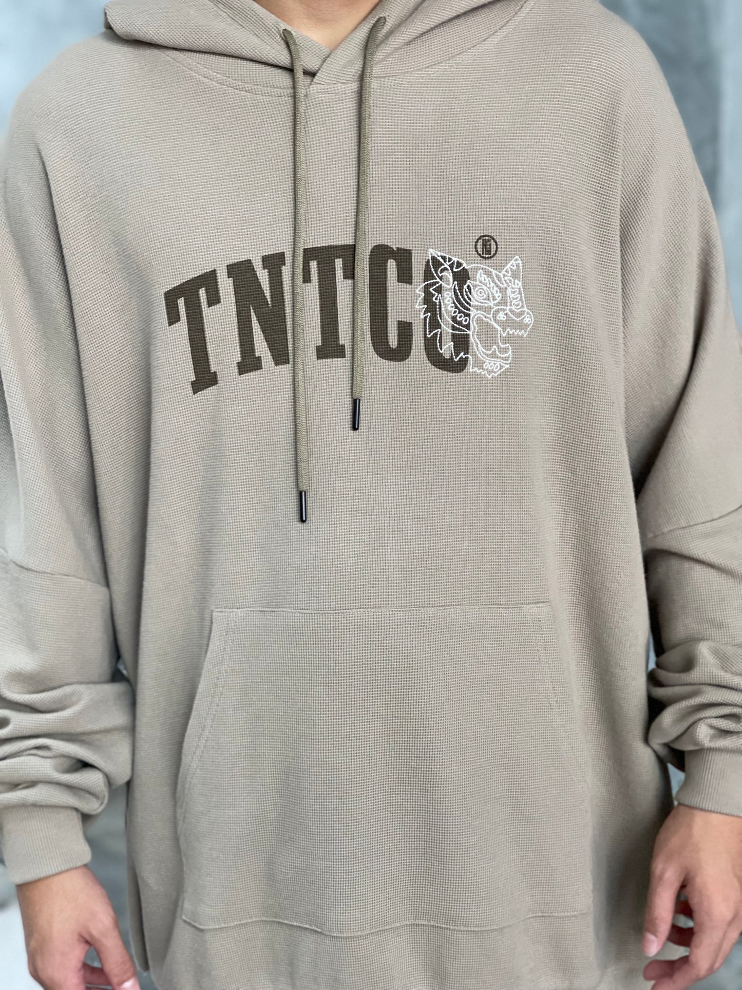 TNTCO YIN HOODED SWEATSHIRT