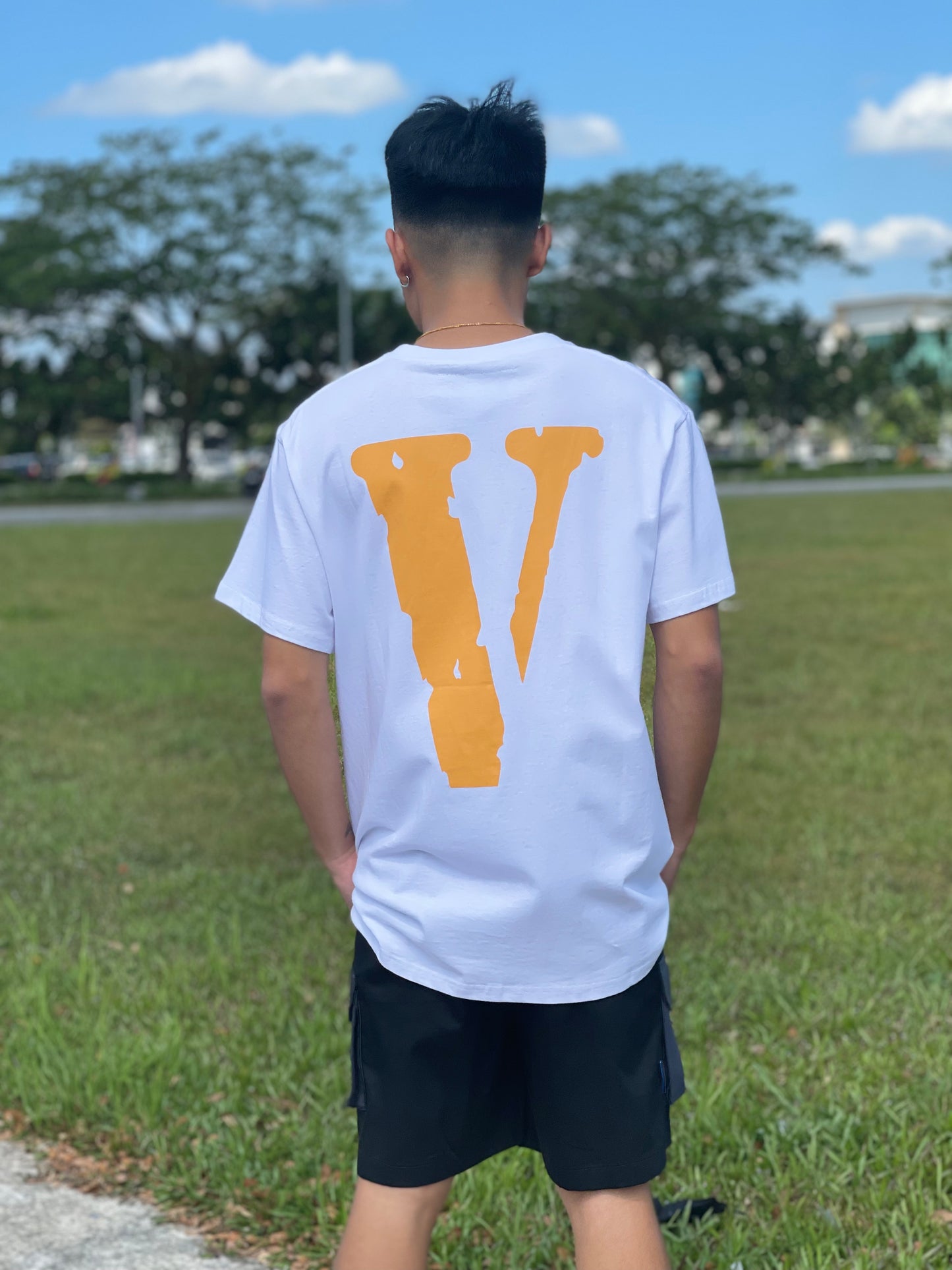 VLONE ORANGE LOGO TEE