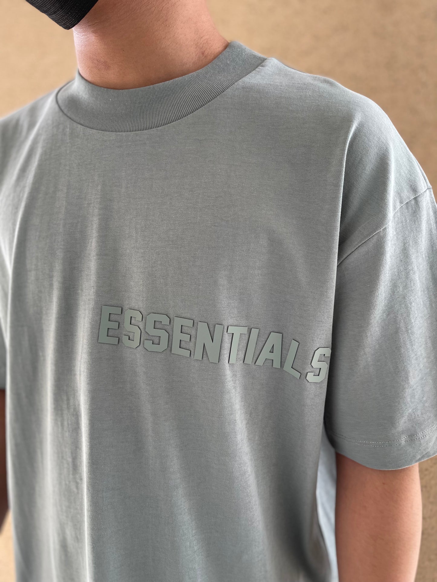 ESSENTIALS 3D LOGO SS23