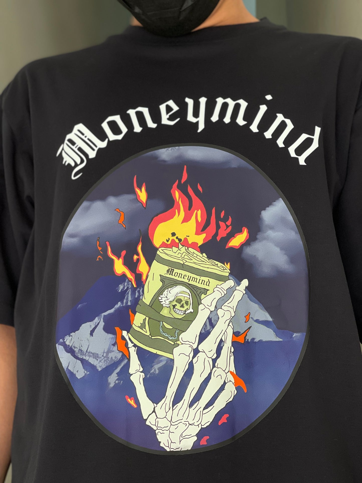 MONEY MIND BURNING CASH