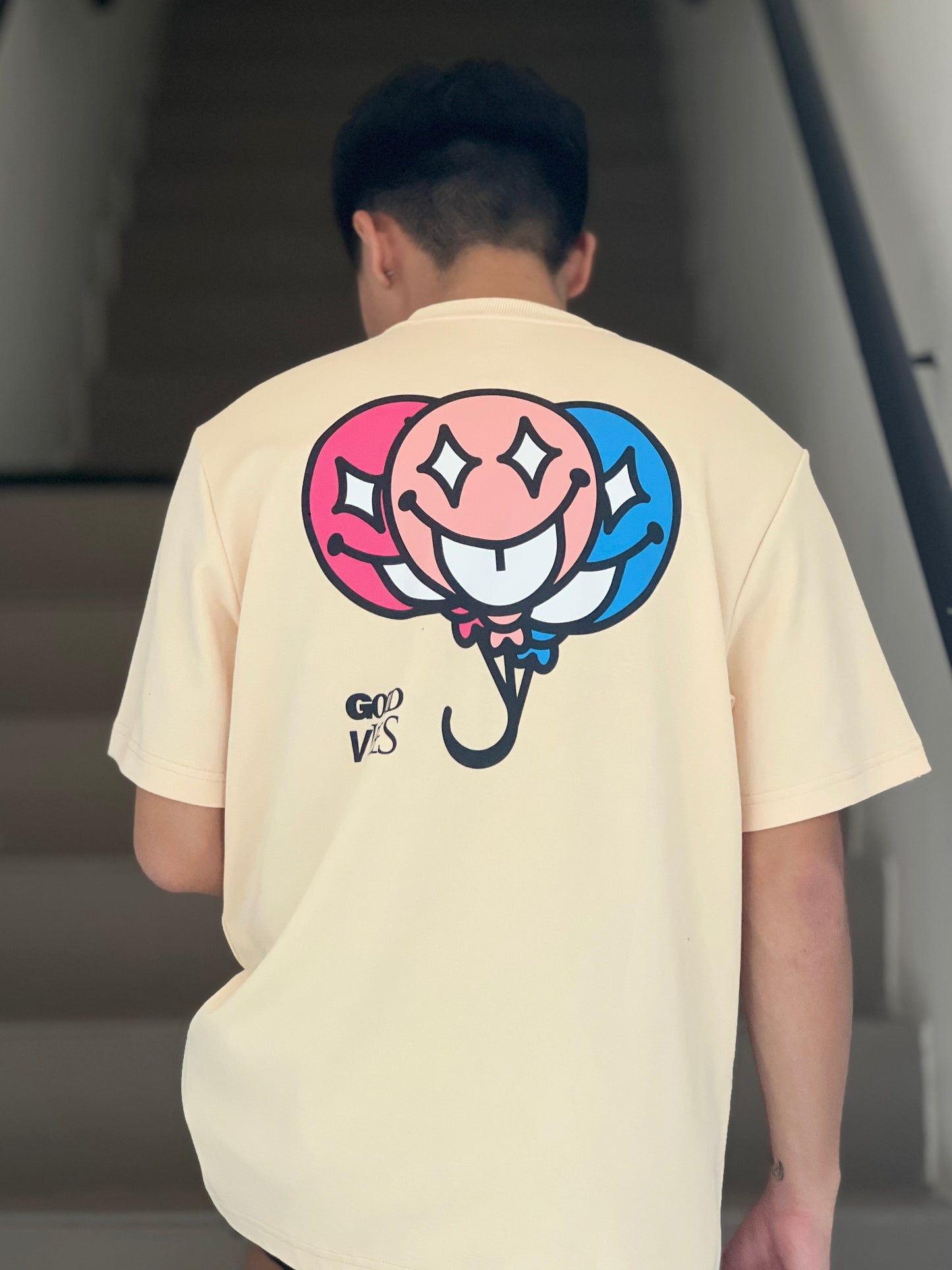 GOOD VIBES BALLOON GROUP TEE