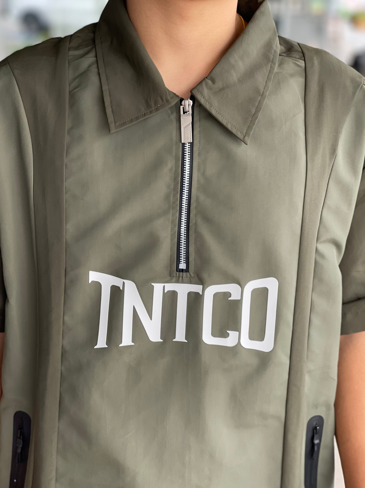 TNTCO WORLD ZIPPED SHIRT